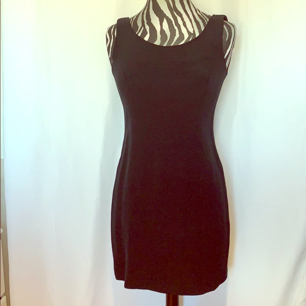 Black dress. LBD Nipon Boutique. Fully lined.